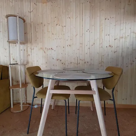 1 Minute From - Wood * Балеал