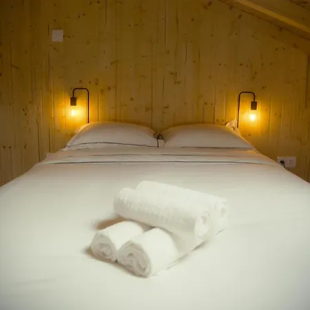 Шале 1 Minute From - Wood