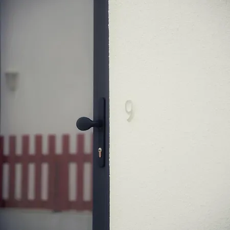 1 Minute From - Wood * Балеал