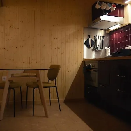 Шале 1 Minute From - Wood *