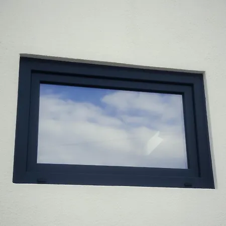 1 Minute From - Wood Шале