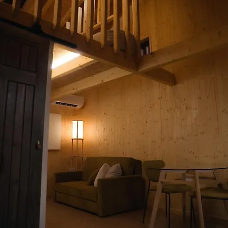 Шале 1 Minute From - Wood *