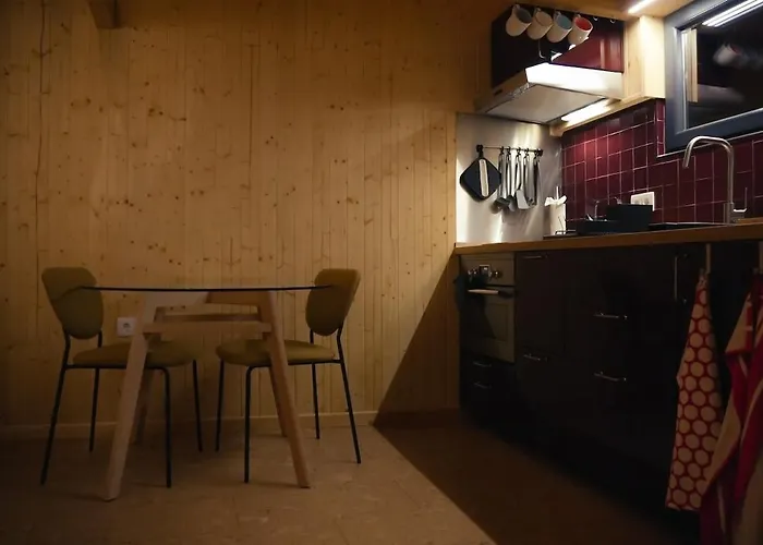 Шале 1 Minute From - Wood *