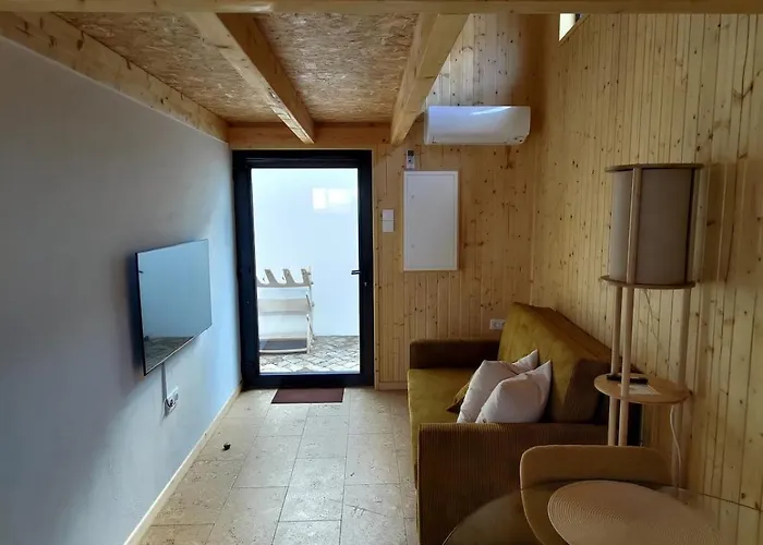 1 Minute From - Wood Шале *