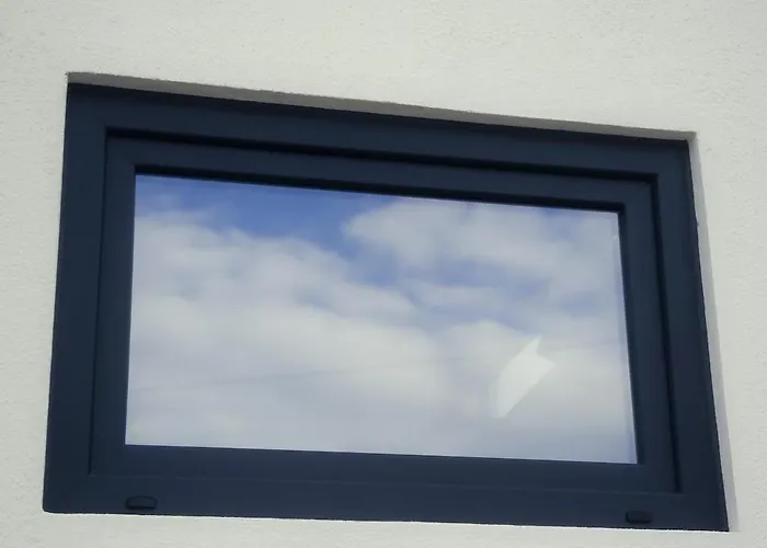 1 Minute From - Wood Шале